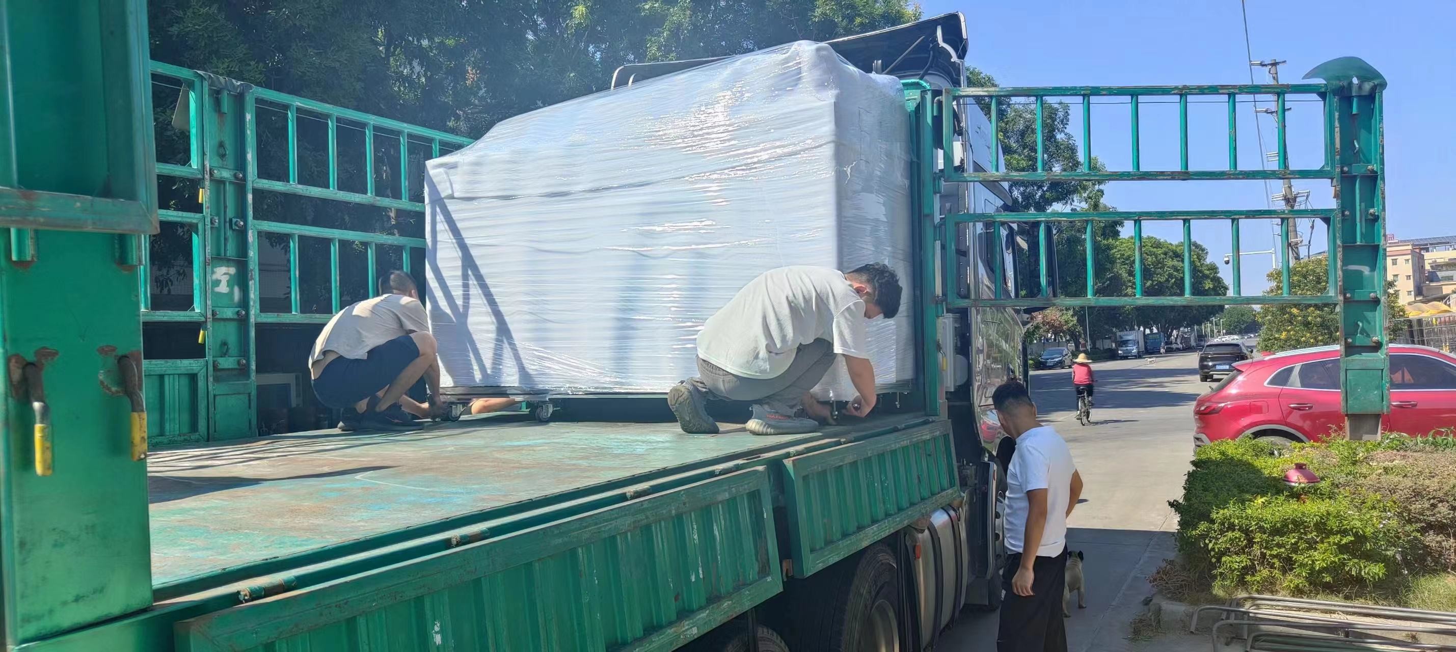 Guangzhou Weidong Trade Co., Ltd. ligne de production en usine