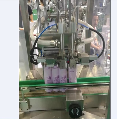 Têtes de la machine de remplissage liquide cosmétique de PLC de moteur servo 2 pour la bouteille en verre