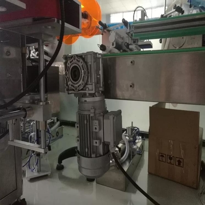 Têtes de la machine de remplissage liquide cosmétique de PLC de moteur servo 2 pour la bouteille en verre