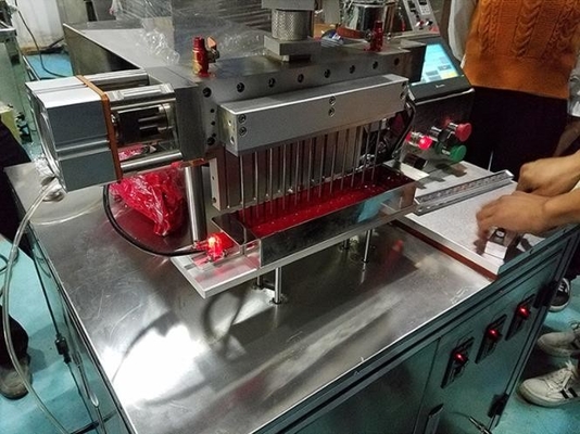 Machine de remplissage de rouge à lèvres d'acier inoxydable, ligne d'embouteillage automatique multifonctionnelle