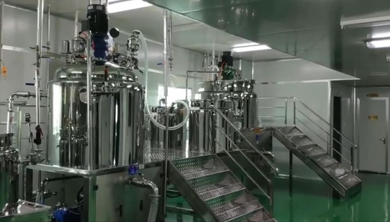 Machine cosmétique 63RPM de mélangeur d'émulsifiant de crème corporelle de vide étanche