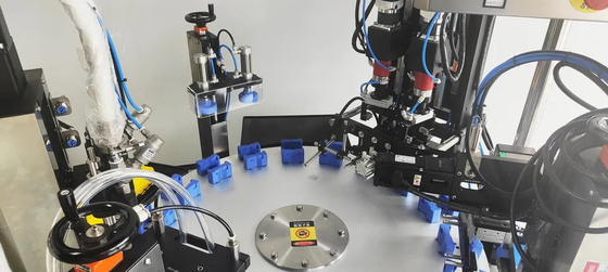 Le SUS 306 a automatisé la machine de remplissage pour la tête multi du jus 10-1000ml de l'eau