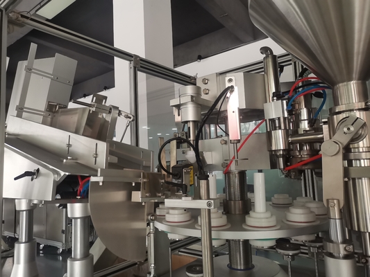 Classement en aluminium du tube 8000BPH et machine de scellage pour le tuyau composé