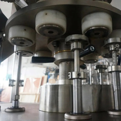 Machine remplissante de cachetage de nourriture de tube en plastique crème cosmétique automatique ultrasonique de pâte