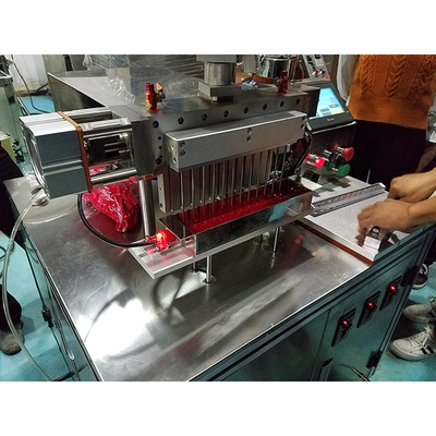 Machine de remplissage du rouge à lèvres 4.5KW 8s par équipement remplissant cosmétique de module