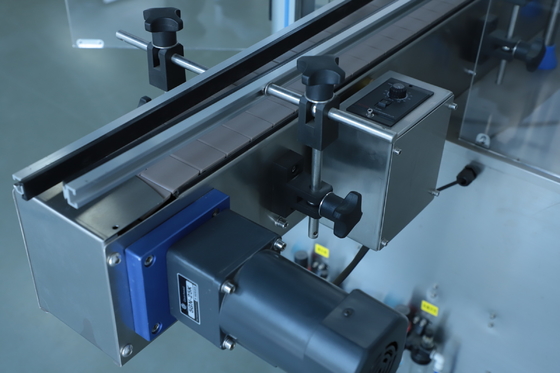 Contrôle liquide cosmétique à grande vitesse de PLC de machine du remplissage 2.2KW