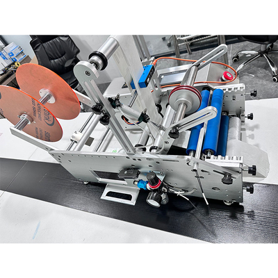 Machine à étiquettes de capsulage de remplissage de la bouteille ronde 220V 50HZ pour industriel