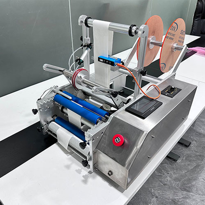 Puissance semi automatique de la machine à étiquettes 220V 50HZ de PLC matériel d'acier inoxydable