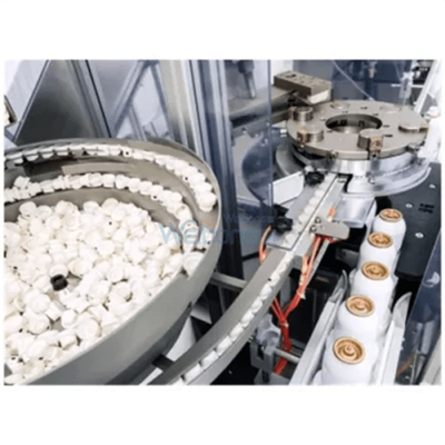 Machine de remplissage de liquide cosmétique haute précision 1 an de garantie 70pcs / min